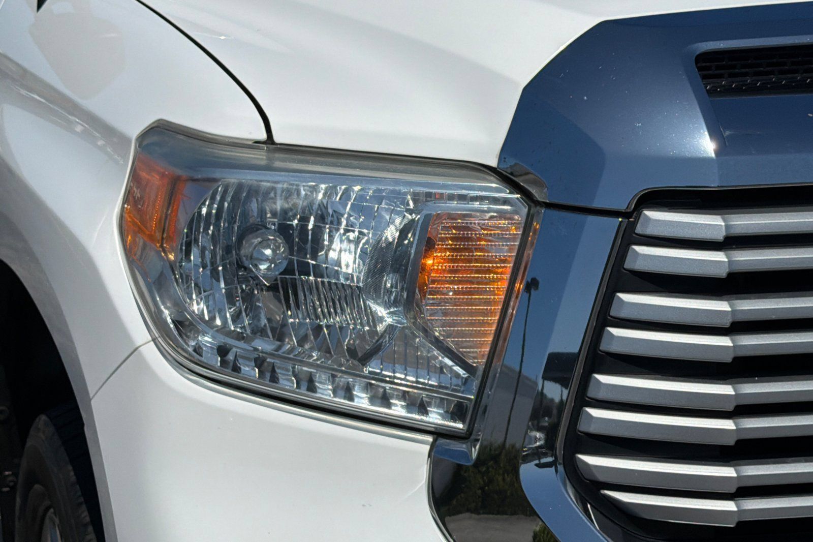 Used 2015 Toyota Tundra Limited AWD/4WD image 38