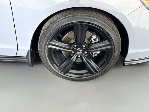 Used 2023 Honda Accord Sport image 32