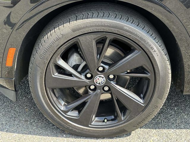 Used 2022 Buick Envision Preferred AWD/4WD image 8
