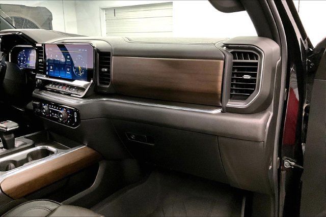 Used 2024 Chevrolet Silverado 1500 High Country w/ LPO, Dark Essentials Package AWD/4WD image 20