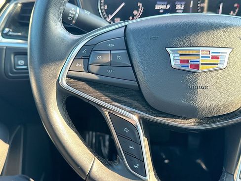 Used 2021 Cadillac XT5 Premium Luxury image 21