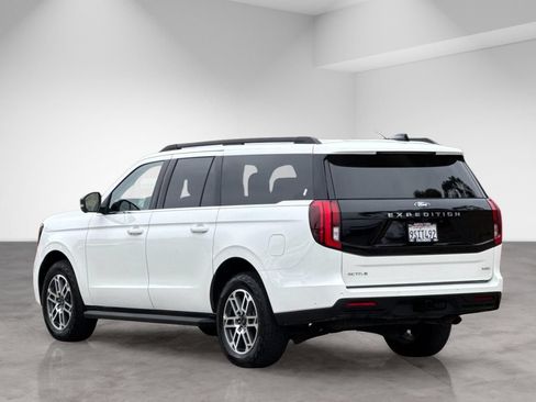 Used 2025 Ford Expedition Max Active AWD/4WD image 4