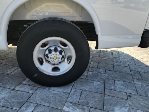 New 2025 Chevrolet Express 2500 w/ Driver Convenience Package image 9