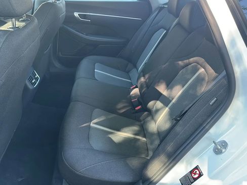 Used 2021 Hyundai Sonata SEL w/ Convenience Package FWD image 17