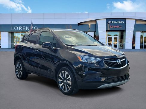 Used 2022 Buick Encore Preferred w/ Safety Package image 3