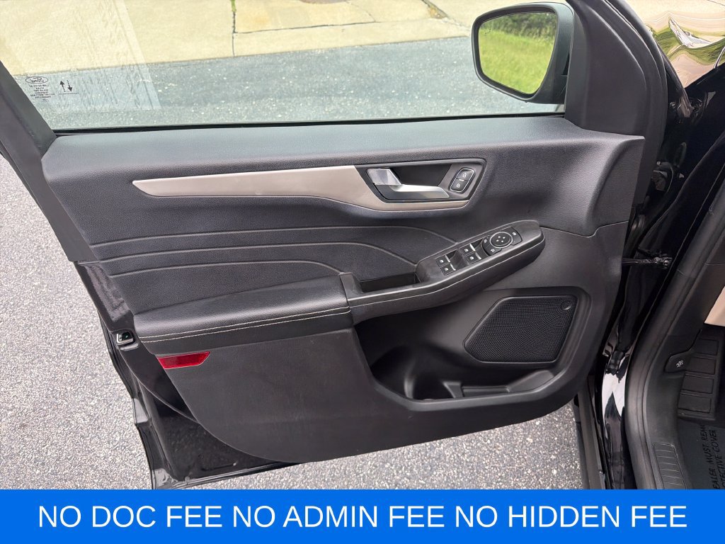 Used 2022 Ford Escape SEL FWD image 12