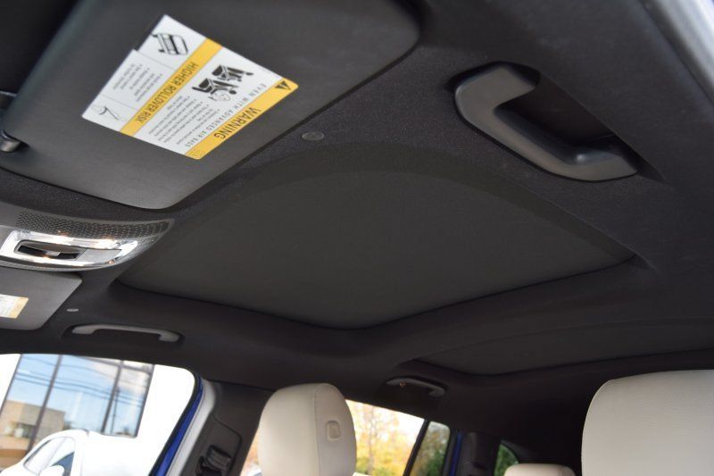 Used 2021 Mercedes-Benz GLB 250 4MATIC w/ Premium Package image 34