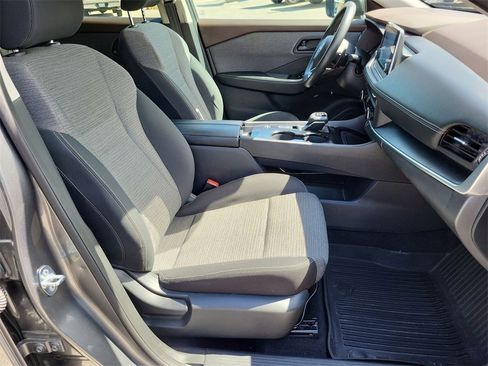 Used 2022 Nissan Rogue S image 24