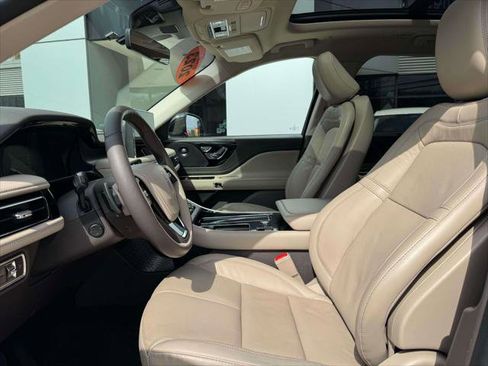Used 2023 Lincoln Aviator Reserve w/ Elements Package Plus AWD/4WD image 13