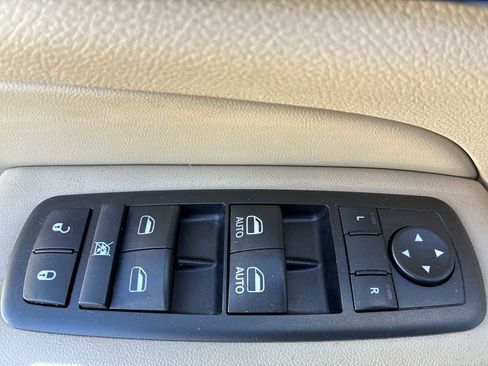 Used 2014 Jeep Grand Cherokee Limited image 15