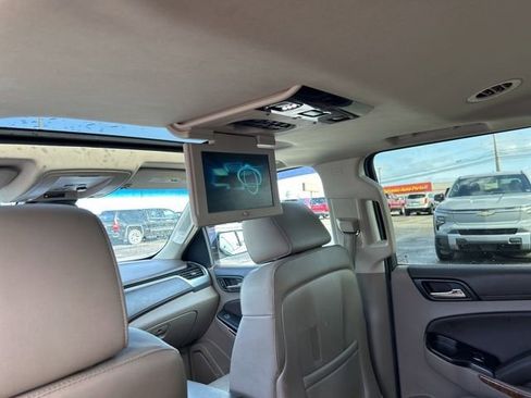 Used 2015 Chevrolet Suburban LTZ image 8