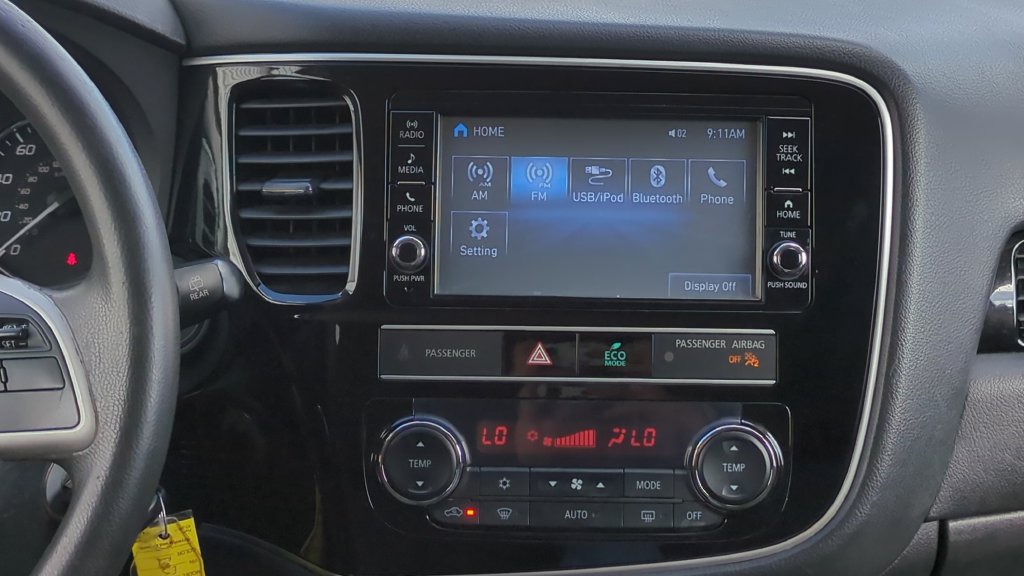 Used 2019 Mitsubishi Outlander ES FWD image 14