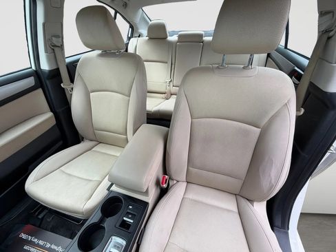 Used 2015 Subaru Legacy 2.5i Premium AWD/4WD image 13