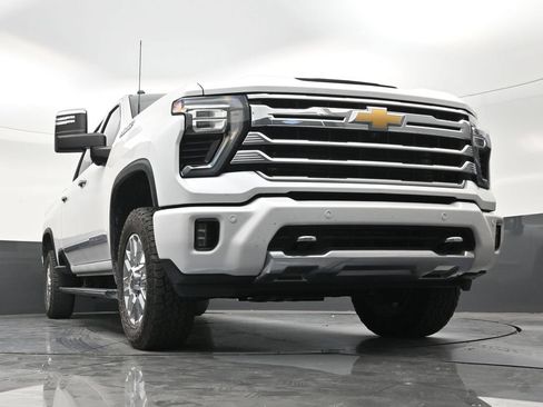 Used 2024 Chevrolet Silverado 3500 High Country w/ High Country Premium Package AWD/4WD image 26