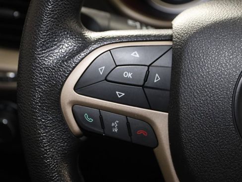 Used 2015 Jeep Cherokee Sport w/ Sport Appearance Group AWD/4WD image 24