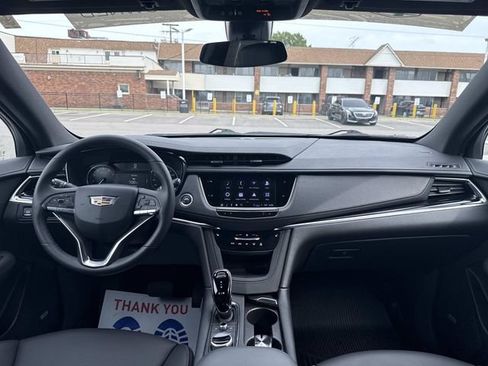 Certified 2024 Cadillac XT6 Luxury w/ LPO, Floor Liner Package AWD/4WD image 36