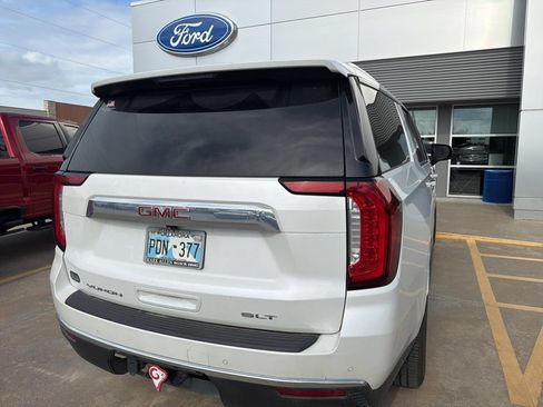 Used 2024 GMC Yukon XL SLT w/ SLT Luxury Package AWD/4WD image 13