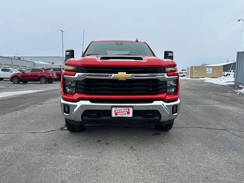 Used 2025 Chevrolet Silverado 2500 LT image 9