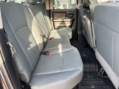 Used 2018 RAM 1500 ST image 26