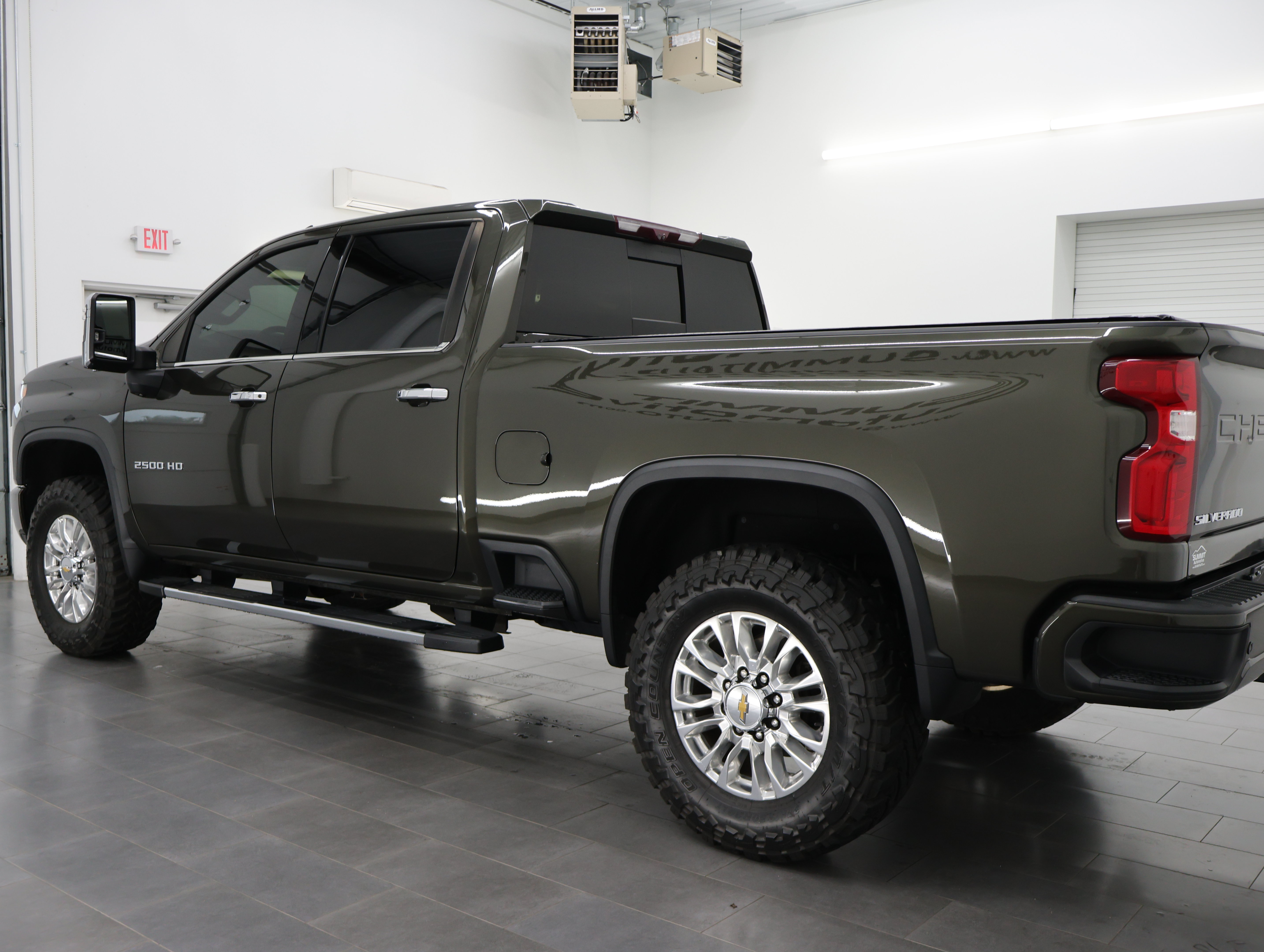 Used 2022 Chevrolet Silverado 2500 High Country AWD/4WD image 6