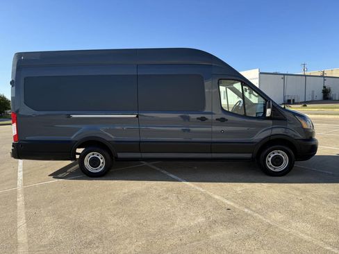 Used 2019 Ford Transit 250 148 High Roof Extended image 4
