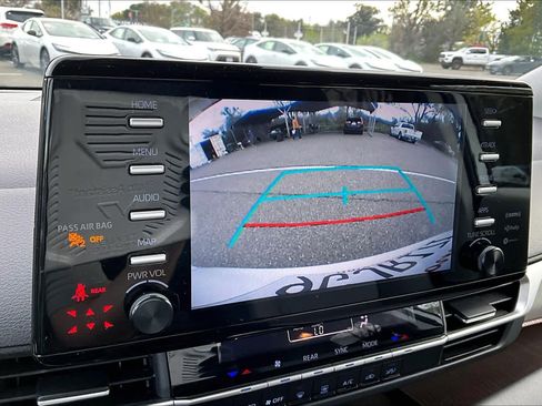 Certified 2023 Toyota Sienna LE image 26