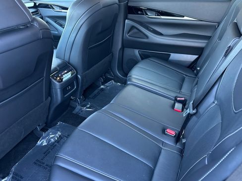 Used 2025 INFINITI QX60 Pure image 15