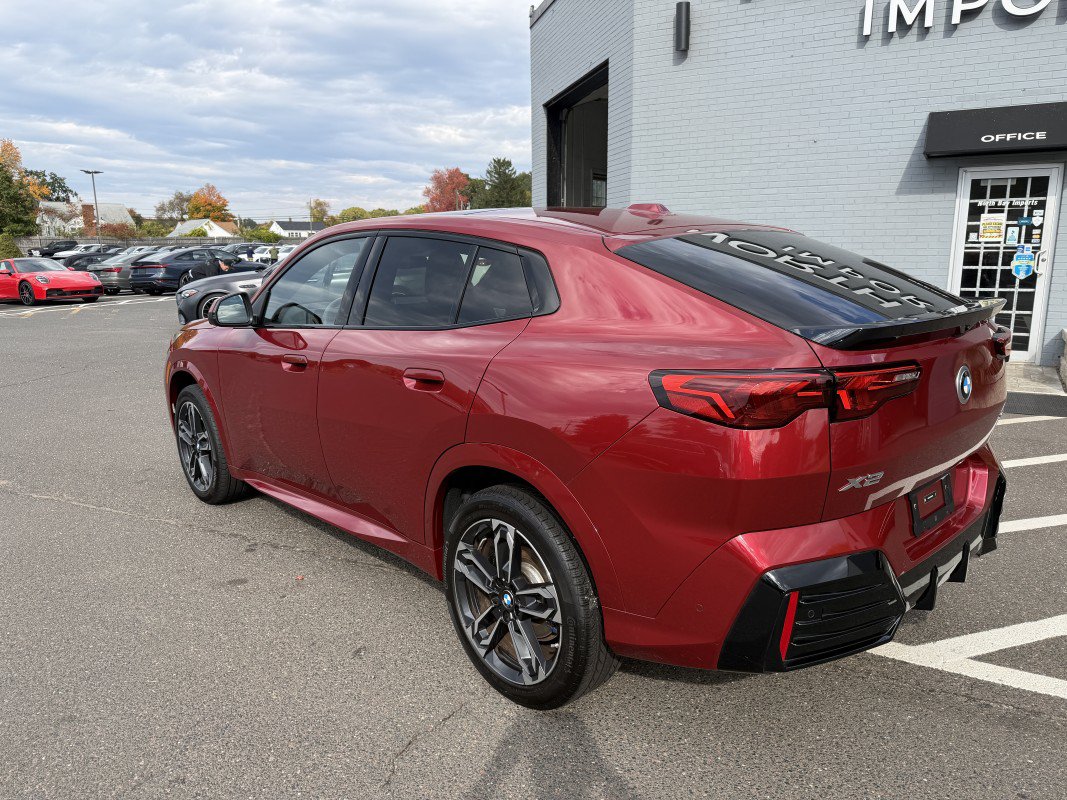 Used 2025 BMW X2 xDrive28i w/ Premium Package AWD/4WD image 10