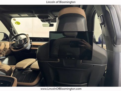 Used 2025 Lincoln Navigator Black Label AWD/4WD image 19