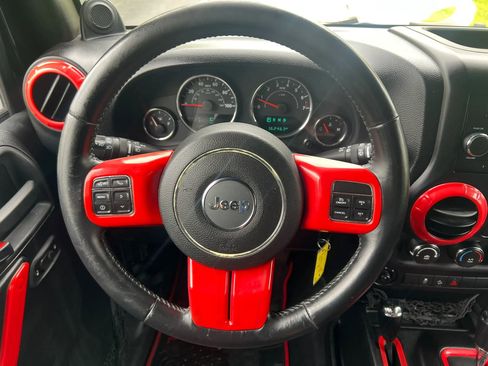 Used 2014 Jeep Wrangler Unlimited Sport w/ Quick Order Package 24S AWD/4WD image 16