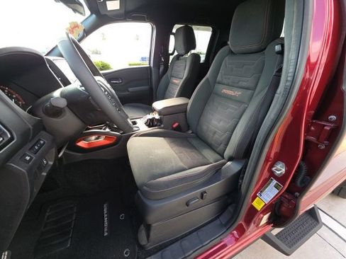 Used 2022 Nissan Frontier Pro-X RWD image 13