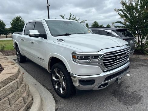 Used 2019 RAM 1500 Limited AWD/4WD image 2