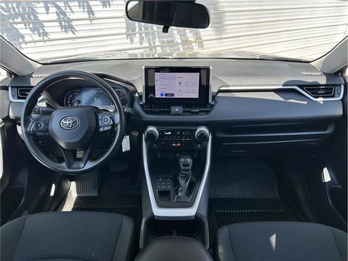 Used 2024 Toyota RAV4 LE AWD/4WD image 18