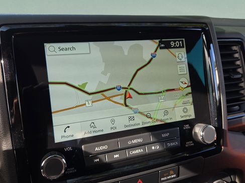 Used 2024 Nissan Frontier Pro-X image 18