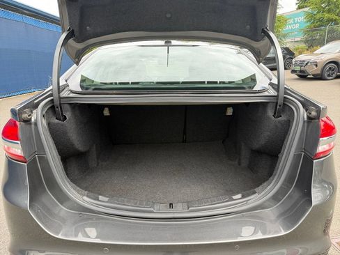 Used 2017 Ford Fusion Titanium FWD image 22
