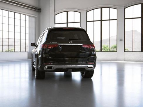 Used 2023 Mercedes-Benz GLS 580 4MATIC image 26