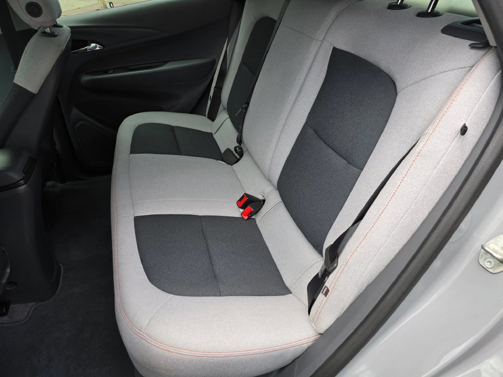 Used 2020 Chevrolet Bolt LT FWD image 20