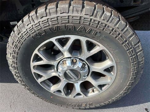 Used 2022 Ford F250 Lariat w/ Lariat Value Package image 13