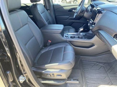 Used 2024 Chevrolet Traverse RS w/ LPO, Floor Liner Package FWD image 23