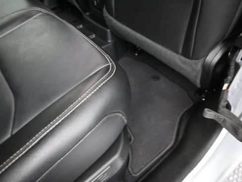 Used 2023 Jeep Wrangler Unlimited Sahara w/ Cold Weather Group AWD/4WD image 22