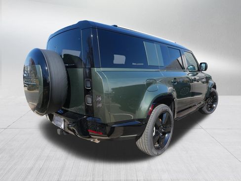 New 2026 Land Rover Defender 130 X-Dynamic SE AWD/4WD image 2