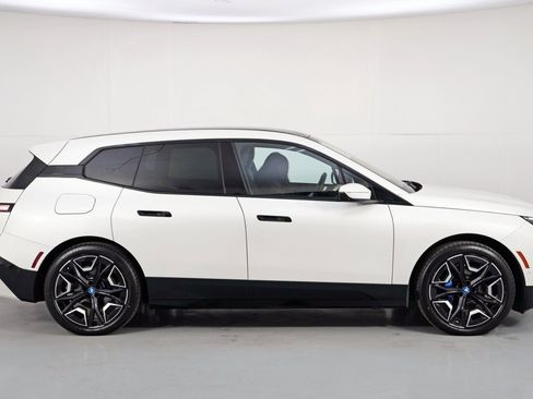 Used 2022 BMW iX xDrive50 w/ Sport Package image 58