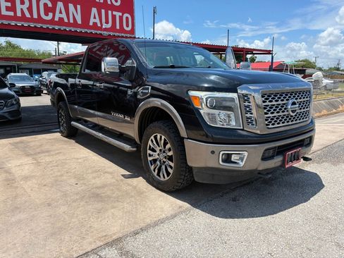 Used 2016 Nissan Titan Platinum Reserve RWD image 5