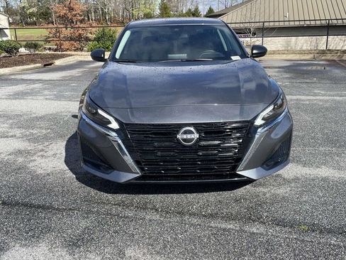 Used 2025 Nissan Altima 2.5 S image 8