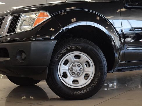 Used 2007 Nissan Frontier XE w/ Preferred Pkg RWD image 9