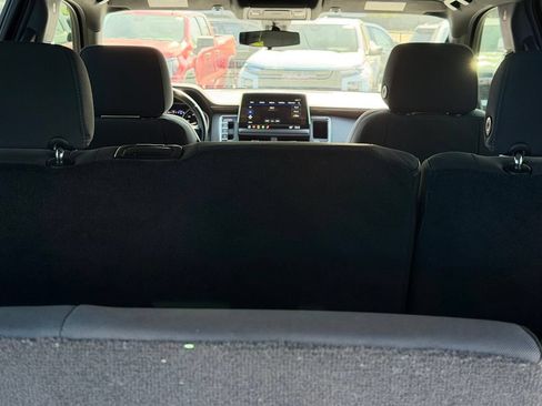 Used 2021 GMC Yukon SLE RWD image 10