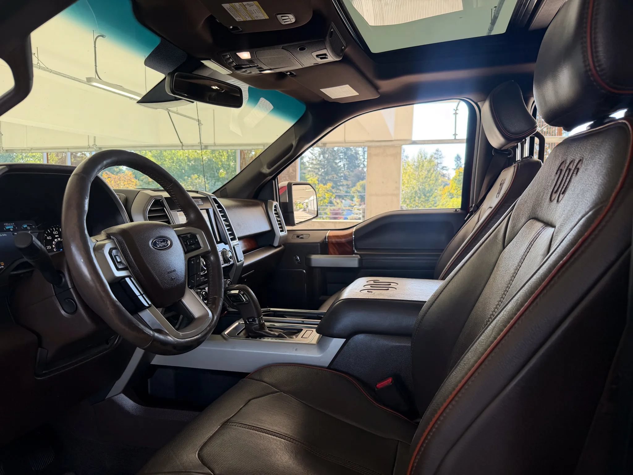 Used 2016 Ford F150 King Ranch w/ Equipment Group 601A Luxury AWD/4WD image 20