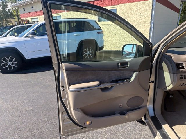 Used 2006 Toyota Sienna LE w/ LE Pkg 2 AWD/4WD image 17