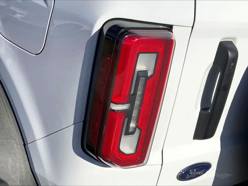 Certified 2022 Ford Bronco Wildtrak image 28