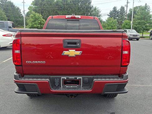 Used 2016 Chevrolet Colorado Z71 AWD/4WD image 5